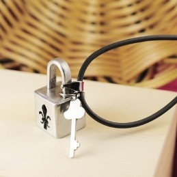 Divatzáras Titán Nyaklánc Medál