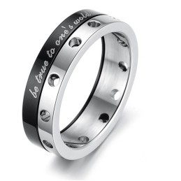 Teljes Specifikációjú Fekete Titán Gyűrű Szerelmeseknek