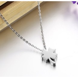 A Minőség Királynője Női Lóhere Alakú Titán Nyaklánc