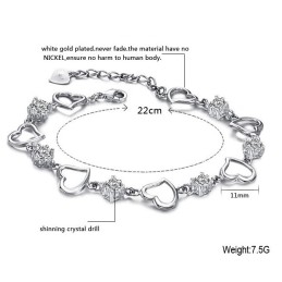 Megbízható Minőségű Női Elegáns Platina Bevonatú Titán Karkötő Lila Gyémánttal