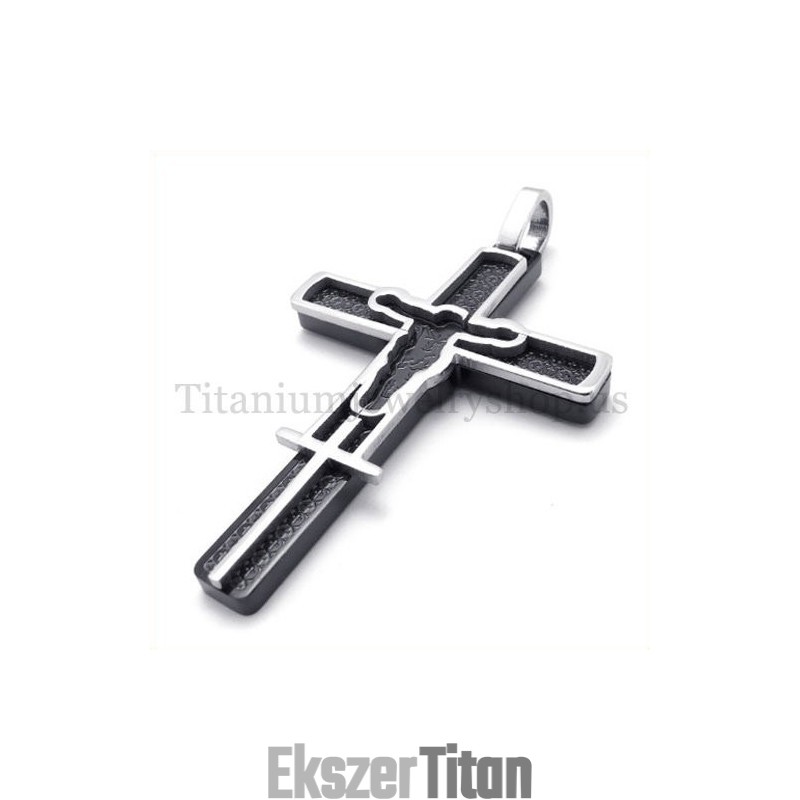 Fekete Faragott Jézus Mintás Titán Kereszt Medál